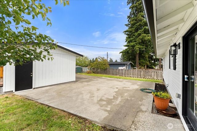 1113 E 61st Street, Tacoma, WA 98404