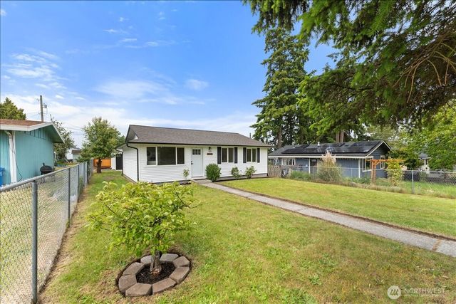 1113 E 61st Street, Tacoma, WA 98404