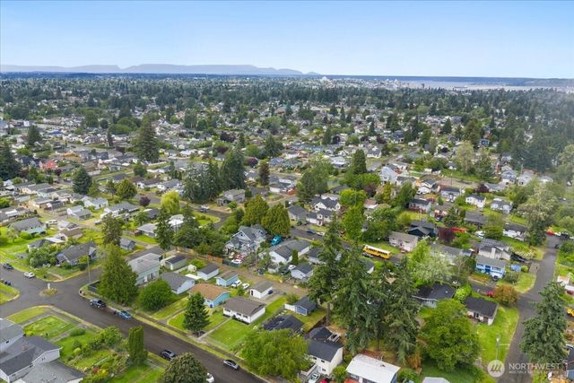 1113 E 61st Street, Tacoma, WA 98404