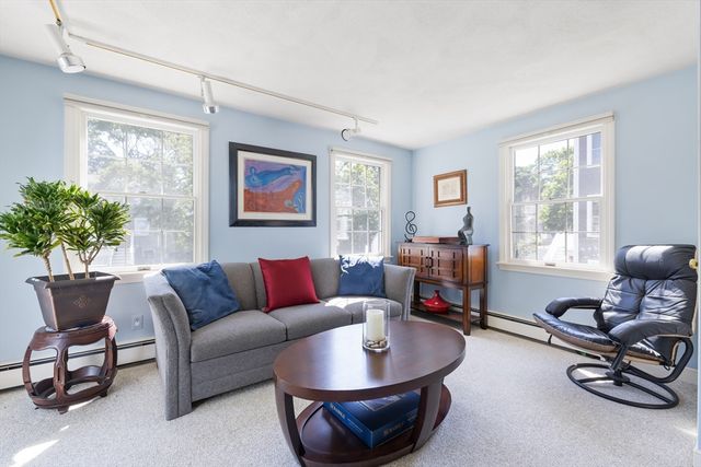 42 Hawthorn Ave, Needham, MA 02492