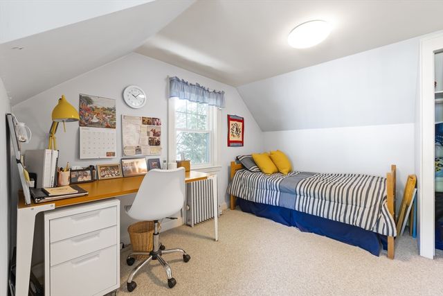 42 Hawthorn Ave, Needham, MA 02492