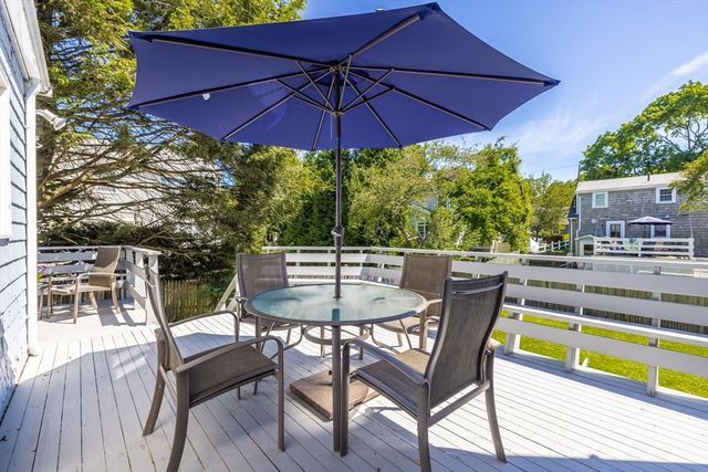 42 Hawthorn Ave, Needham, MA 02492