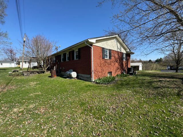 61 Emmons Drive, Flemingsburg, KY 41041