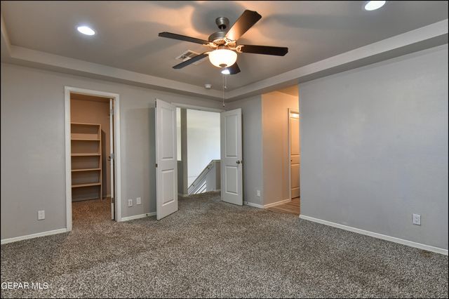 533 GINGER FRANCIS Lane, El Paso, TX 79938
