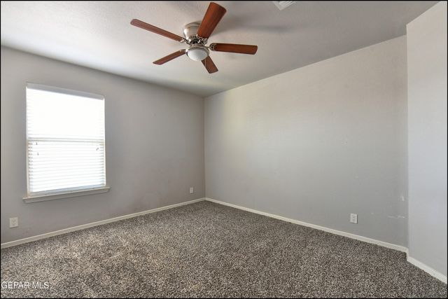 533 GINGER FRANCIS Lane, El Paso, TX 79938