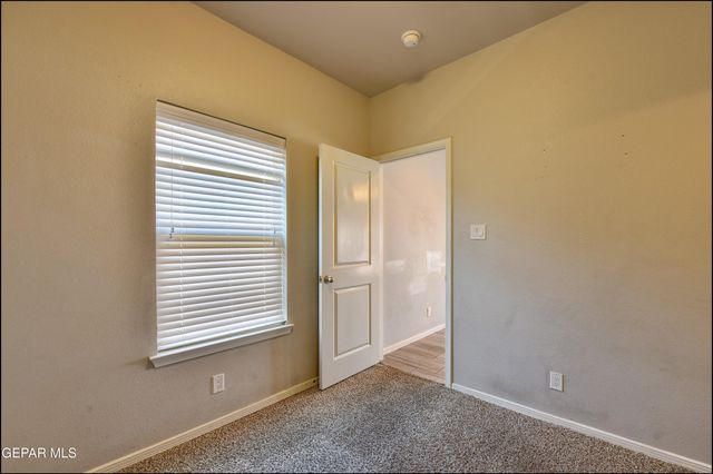 533 GINGER FRANCIS Lane, El Paso, TX 79938