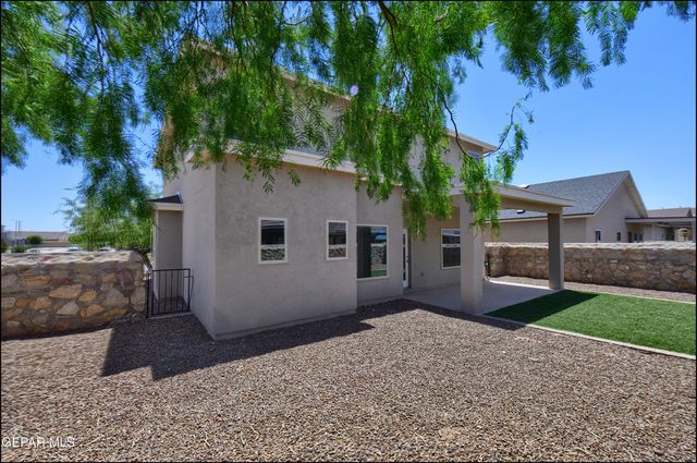 533 GINGER FRANCIS Lane, El Paso, TX 79938