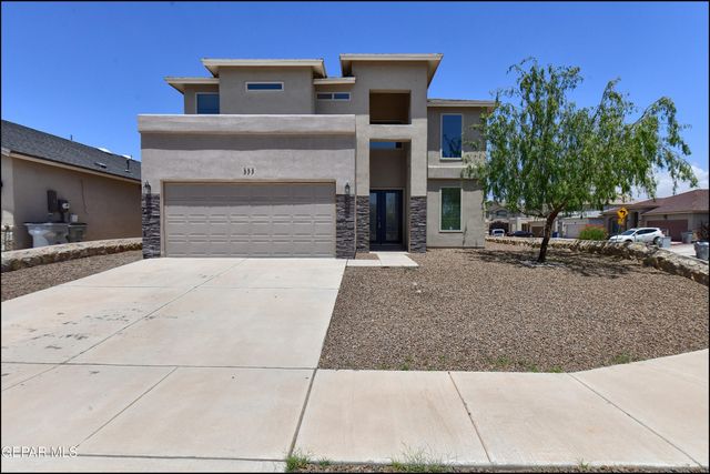 533 GINGER FRANCIS Lane, El Paso, TX 79938