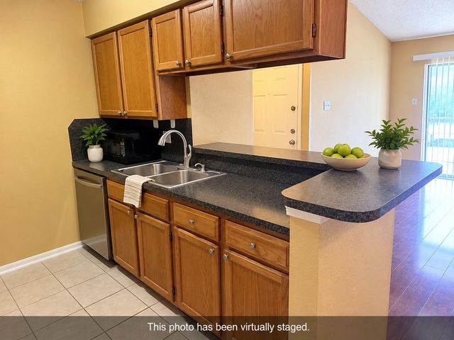 2120 El Paseo Street 510, Houston, TX 77054