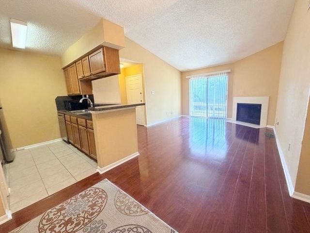 2120 El Paseo Street 510, Houston, TX 77054