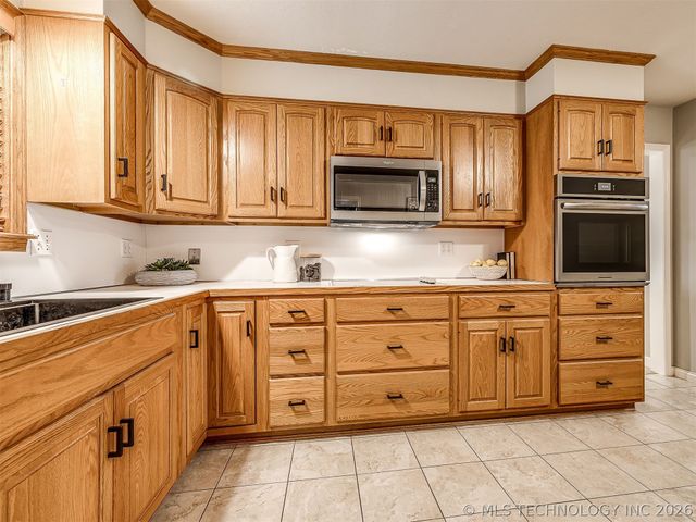 1616 Harned Drive, Bartlesville, OK 74006