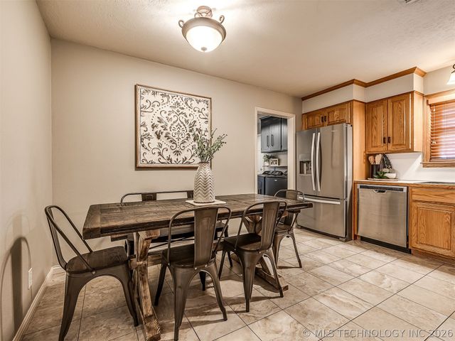 1616 Harned Drive, Bartlesville, OK 74006