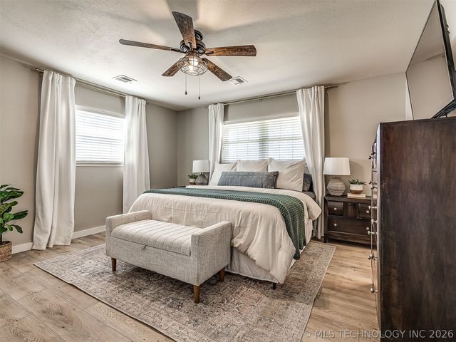 1616 Harned Drive, Bartlesville, OK 74006