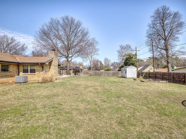 1616 Harned Drive, Bartlesville, OK 74006