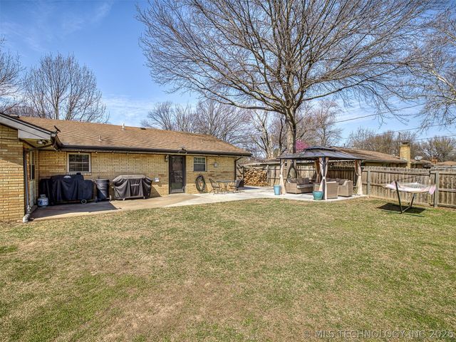 1616 Harned Drive, Bartlesville, OK 74006