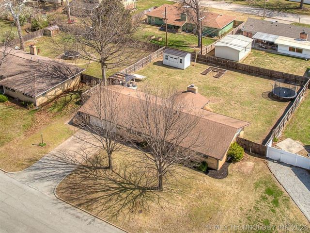 1616 Harned Drive, Bartlesville, OK 74006