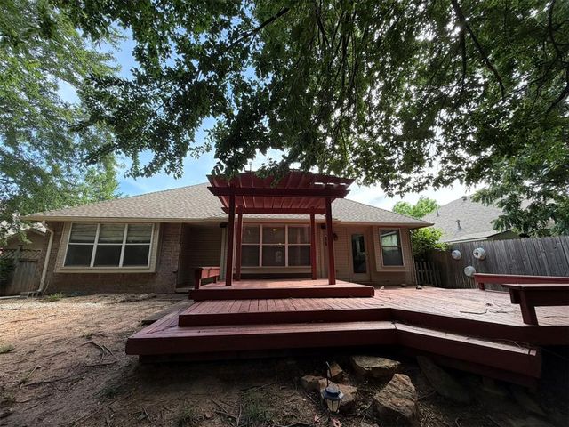 1801 Del Simmons Drive, Edmond, OK 73003