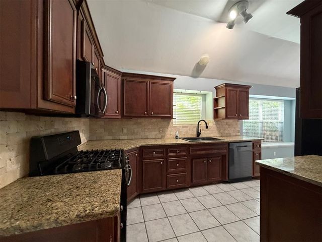 1801 Del Simmons Drive, Edmond, OK 73003