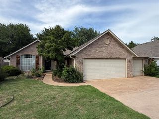 1801 Del Simmons Drive, Edmond, OK 73003