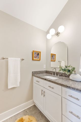 877 Carter St, Nashville, TN 37206