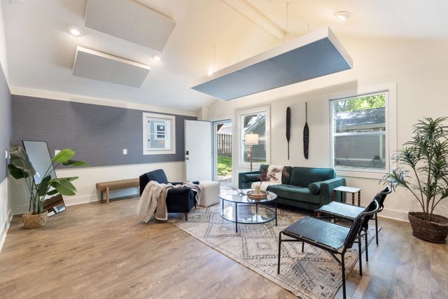 877 Carter St, Nashville, TN 37206