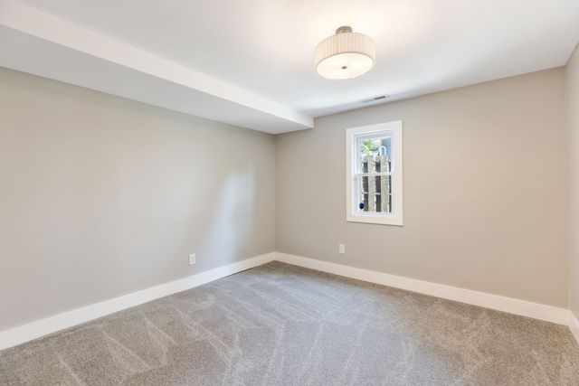 877 Carter St, Nashville, TN 37206