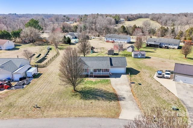 113 Rock Island Drive, Statesville, NC 28625