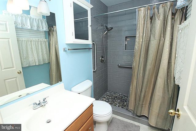 7 PLANTATION DR, Hagerstown, MD 21740