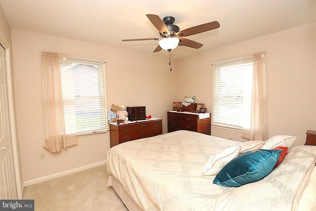 7 PLANTATION DR, Hagerstown, MD 21740