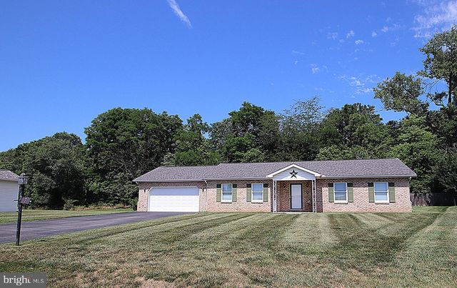7 PLANTATION DR, Hagerstown, MD 21740
