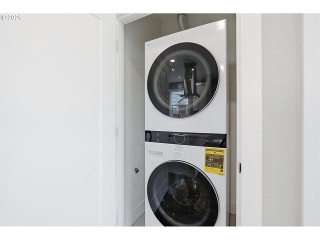 524 S TEXAS St, Portland, OR 97219