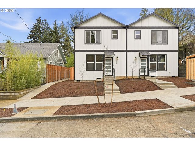 524 S TEXAS St, Portland, OR 97219