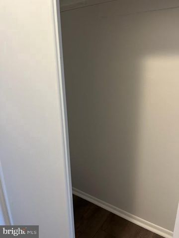 8-7 FLORENCE TOLLGATE PL, Florence, NJ 08518