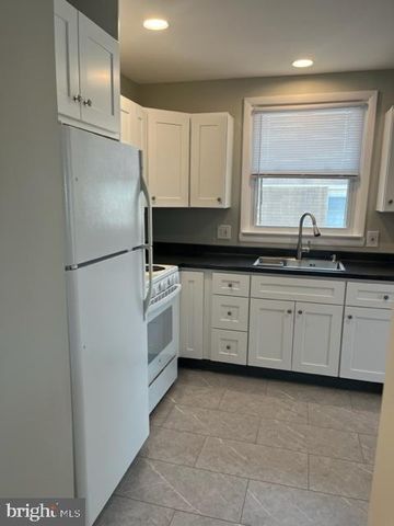 8-7 FLORENCE TOLLGATE PL, Florence, NJ 08518