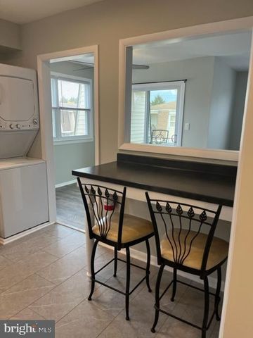 8-7 FLORENCE TOLLGATE PL, Florence, NJ 08518