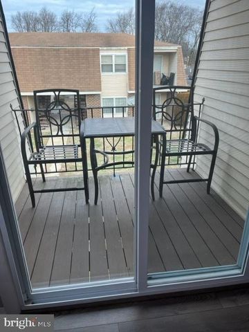 8-7 FLORENCE TOLLGATE PL, Florence, NJ 08518