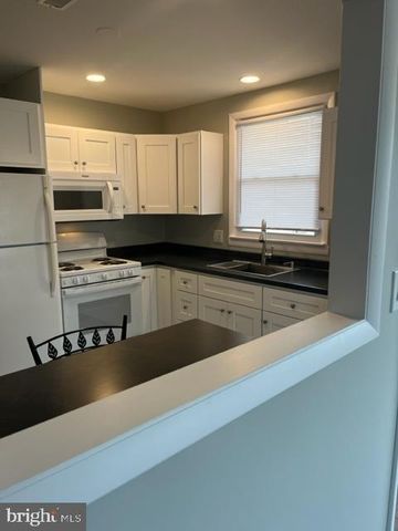 8-7 FLORENCE TOLLGATE PL, Florence, NJ 08518