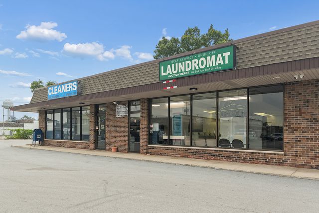 5547-5561 127th Street, Crestwood, IL 60418