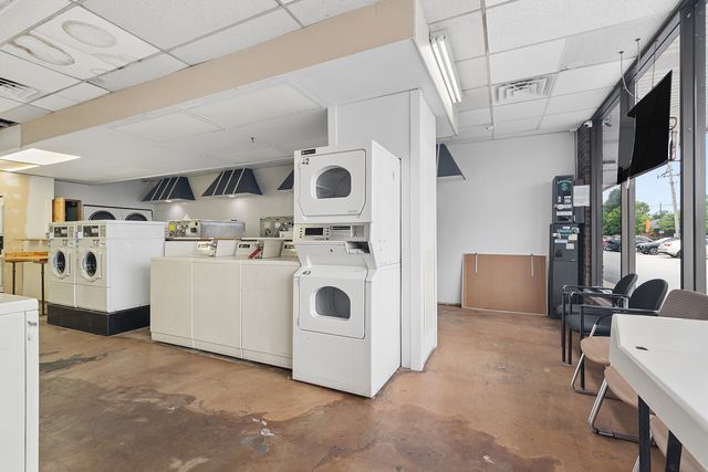 5547-5561 127th Street, Crestwood, IL 60418
