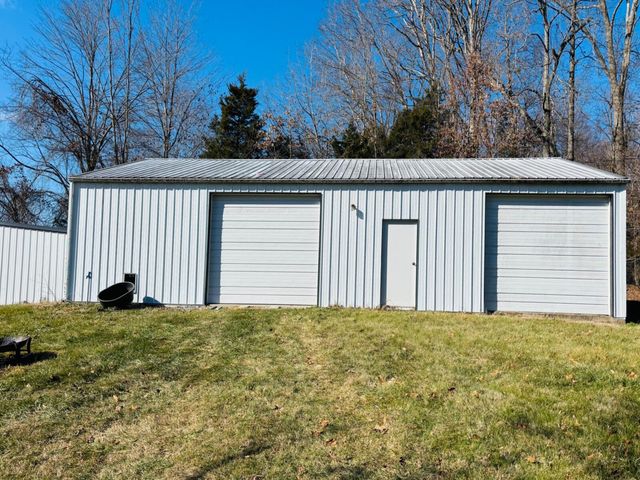 3879 E KY-80, Russell Springs, KY 42642