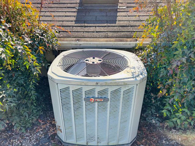 3879 E KY-80, Russell Springs, KY 42642