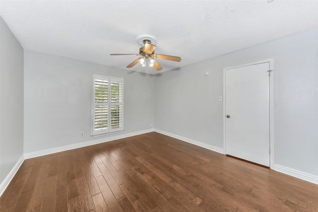 3015 Clover Lane, Euless, TX 76039