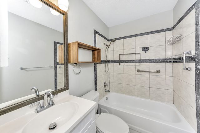 3015 Clover Lane, Euless, TX 76039