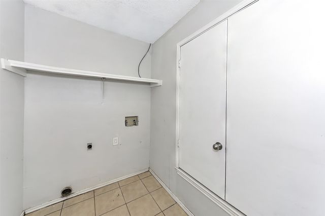 3015 Clover Lane, Euless, TX 76039