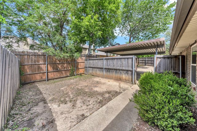 3015 Clover Lane, Euless, TX 76039