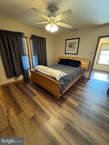 700 SCHILLER AVE, Hamilton, NJ 08610