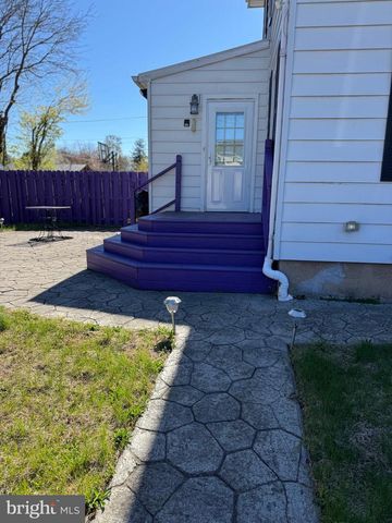 700 SCHILLER AVE, Hamilton, NJ 08610