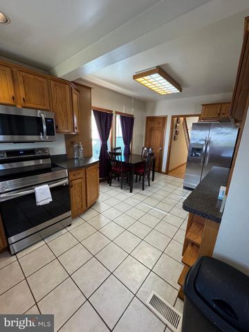 700 SCHILLER AVE, Hamilton, NJ 08610