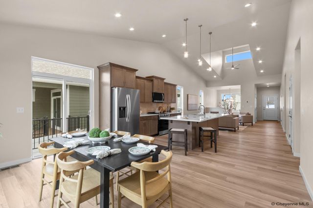 3934 SADDLEBACK LN, Cheyenne, WY 82001