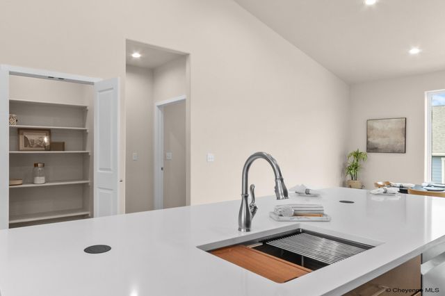 3934 SADDLEBACK LN, Cheyenne, WY 82001